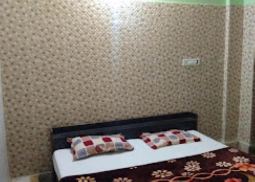 Maatu Shri Comfort Stay-Guest House Mathura Exterior photo